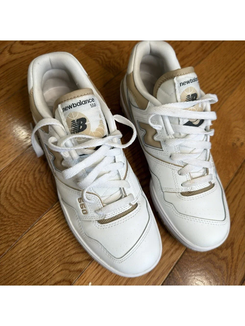 New Balance product pair